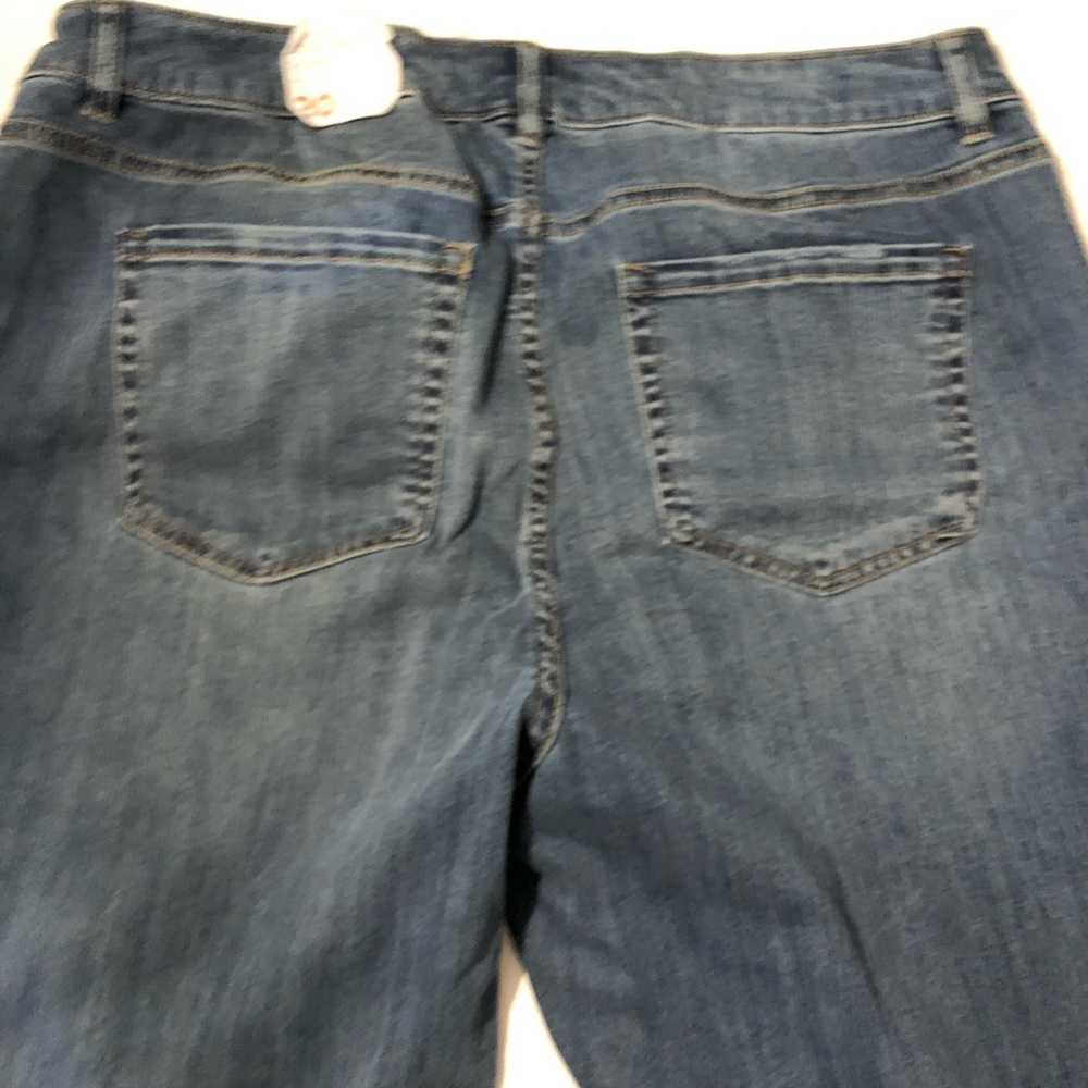 Jeans - Picture 3 of 3